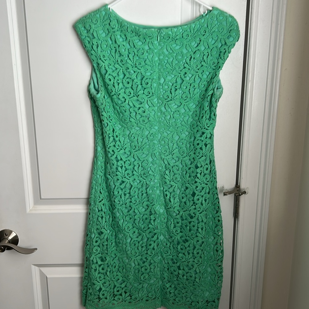Lauren Ralph Lauren green lace dress. 10P - Picture 3 of 8